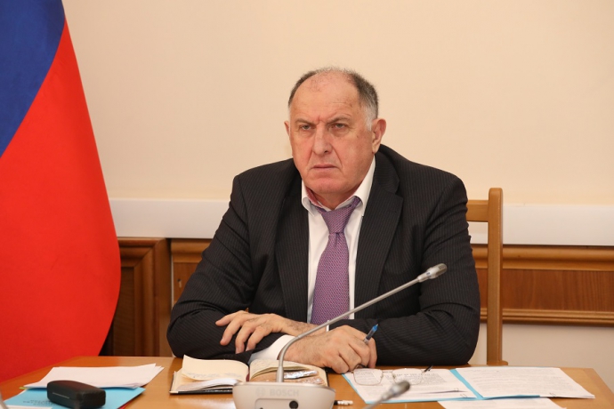 Абдулмуслимов доложил Голиковой о ходе работ по капремонту школ в Дагестане