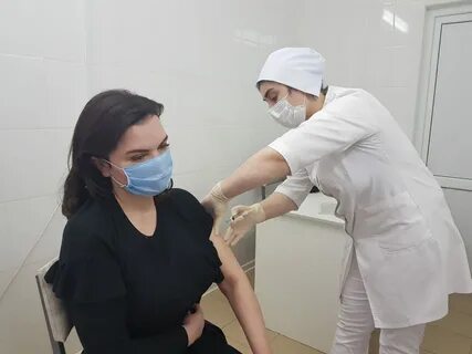 Зумруд Бучаева привилась вакциной от коронавируса