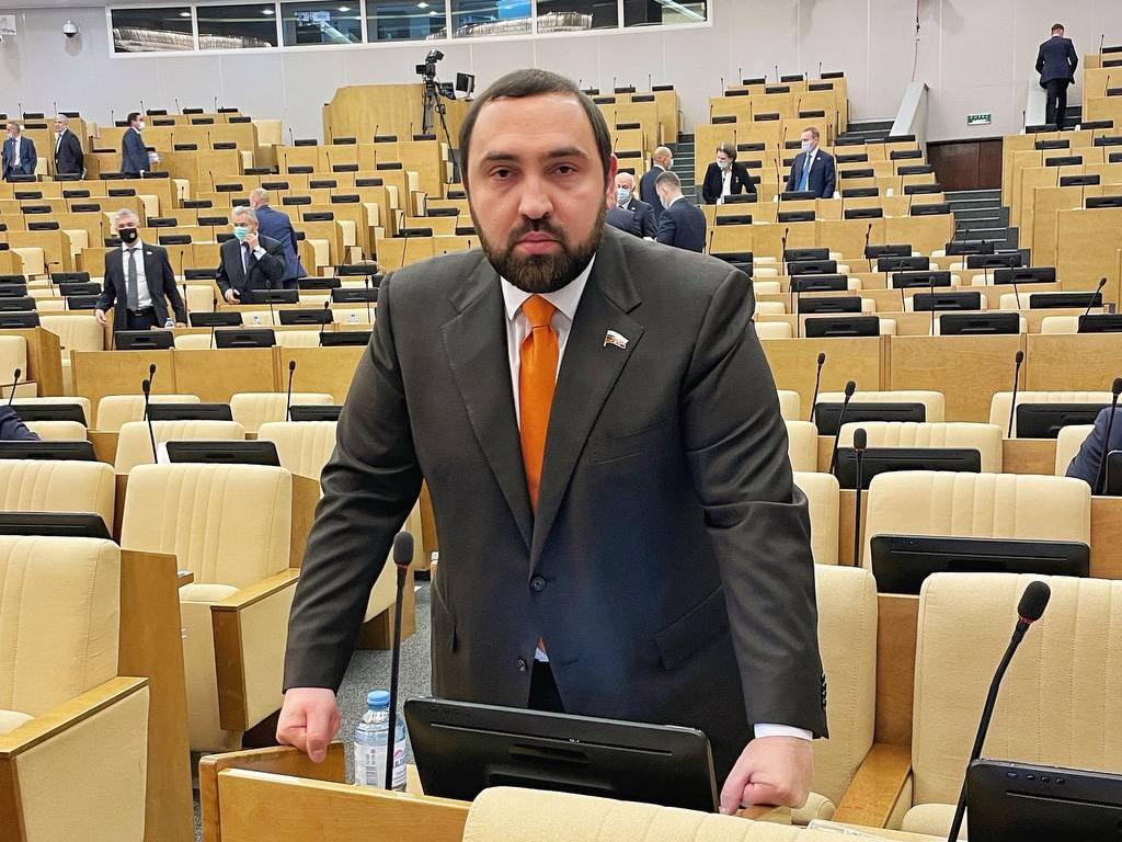 Мы присутствуем  на историческом событии, заявил депутат Хамзаев