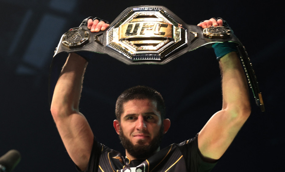 Ислам Махачев выйдет на свою первую защиту титула чемпиона UFC