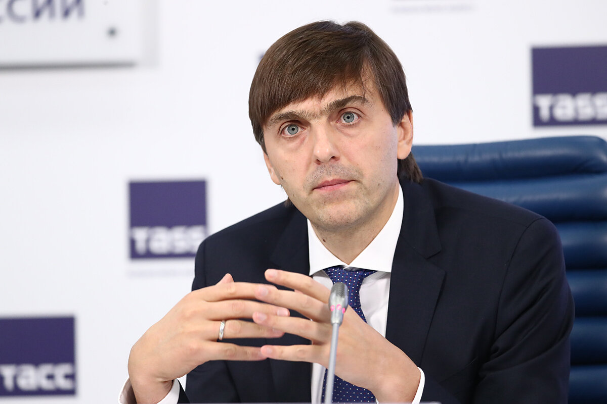 Сергей Кравцов направил приветствие участникам Августовского совещания педагогов Дагестана