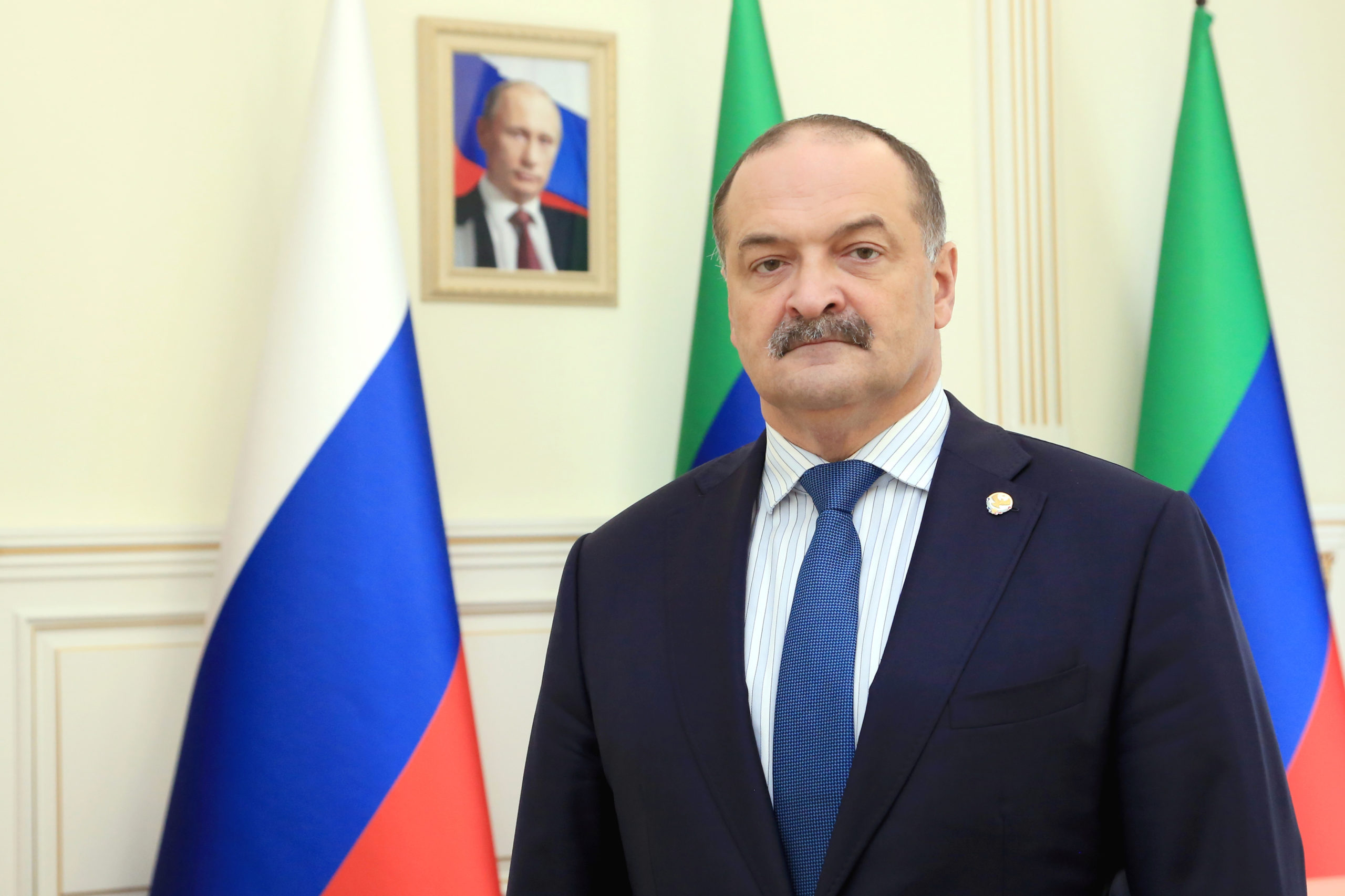 Глава Дагестана поздравил работников рыбного хозяйства с профессиональным праздником