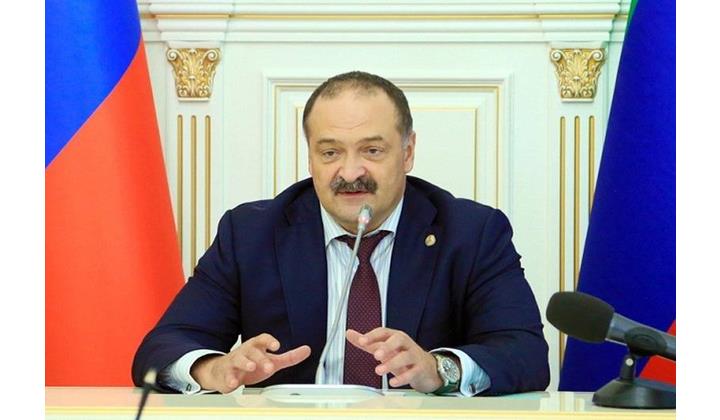 По поручению Меликова беженке из Украины помогут в строительстве дома в Дагестане