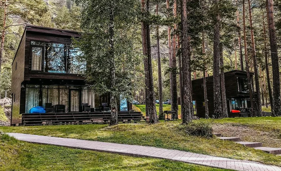 В субъектах Северного Кавказа будут сформированы брендовые маршруты, которые оснастят современными эко-отелями