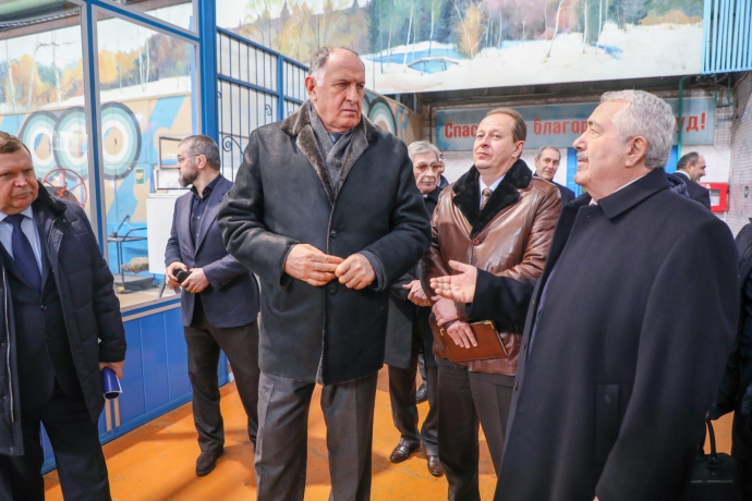 Премьер-министр в Кизляре положительно оценил производство  силовых трансформаторов