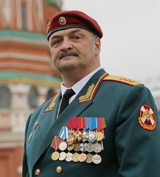 Сергей Меликов поздравил дагестанцев с Днем сотрудника органов внутренних дел РФ