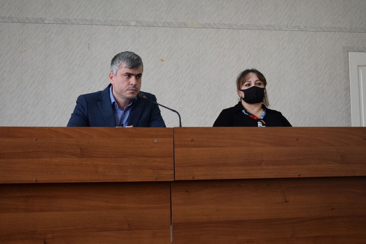 Вопрос вакцинации в сфере культуры Карабудахкентского района обсудили в муниципалитете