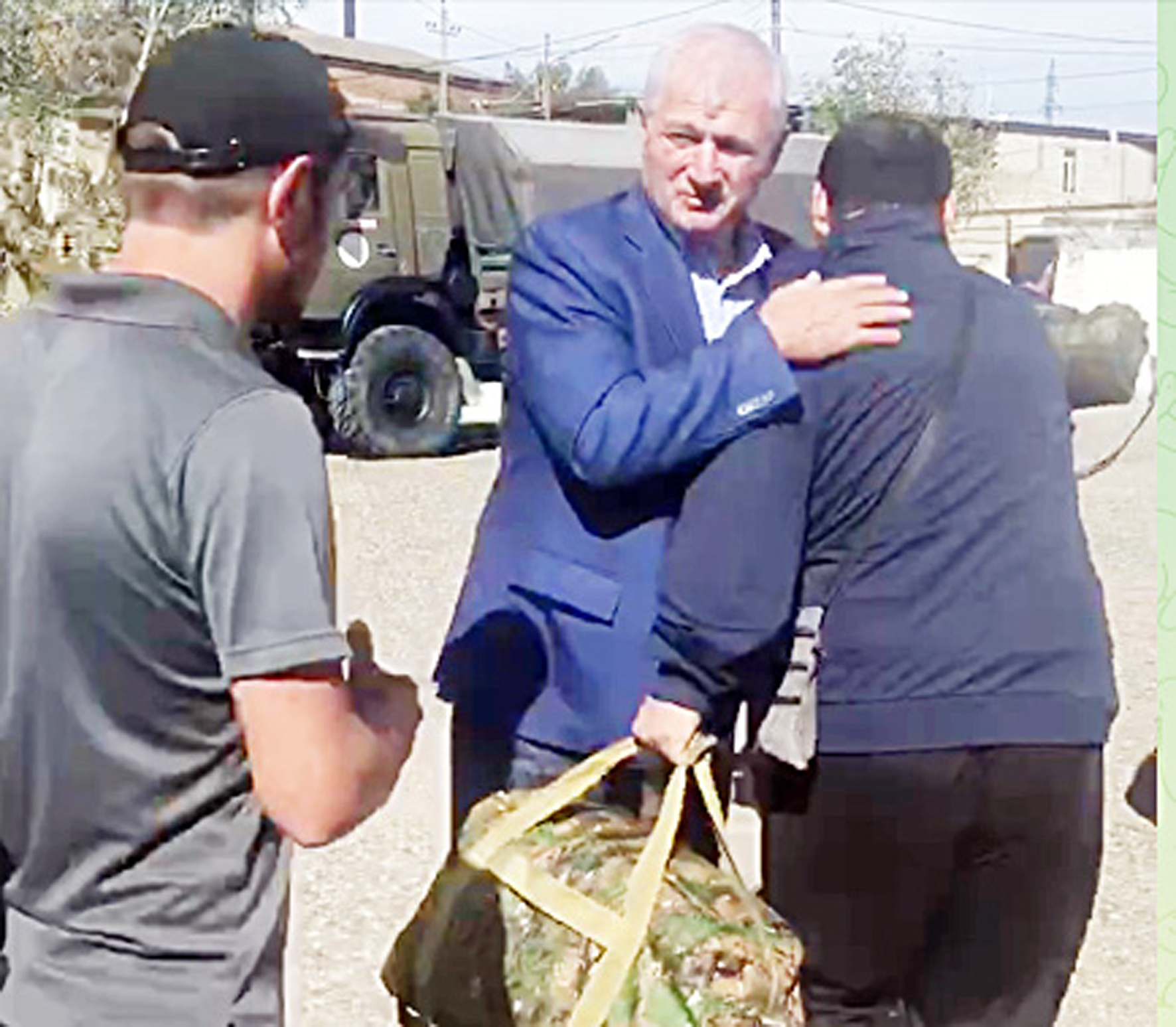 “Уьстюнлюк булан  къайтыгъыз!”