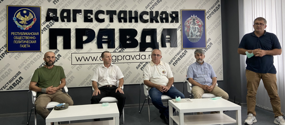 Участники международного арт-симпозиума «Каньон» провели в встречу с дагестанскими журналистами