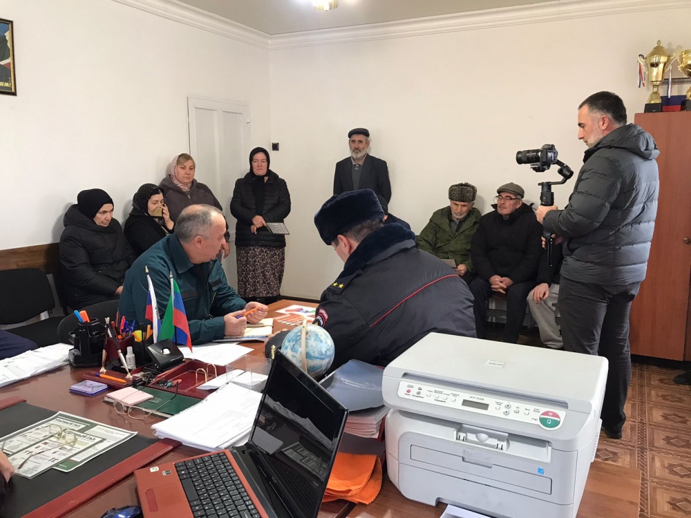 Специалисты ГО ЧС и МП» МО «Хасавюртовский район» продолжают занятия в поселениях
