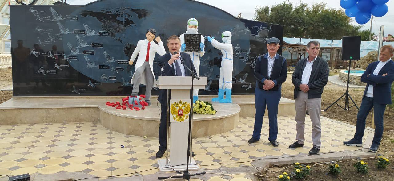 Уникальный памятник учёным и медикам, борющимся с COVID-19 появился в Дагестане