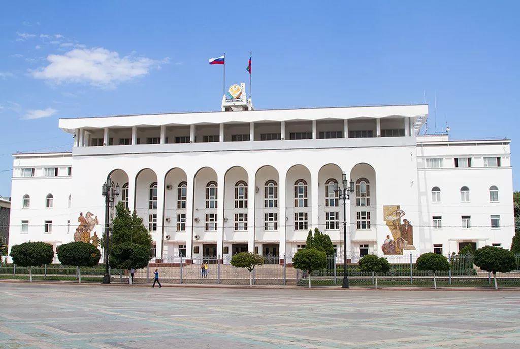 Итоги работы строительного комплекса Дагестана подведут под руководством Сергея Меликова