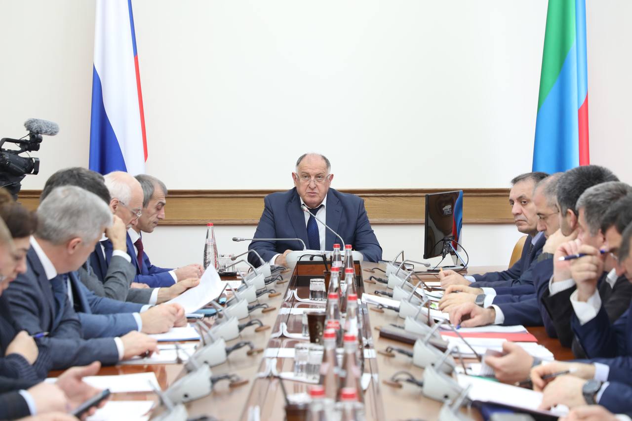В Дагестане сформируют рабочие группы по увеличению бюджета и легализации  «теневого» сектора экономики