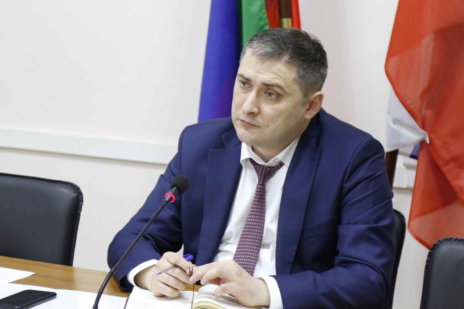 Мурад Казиев провёл совещание с руководителями 184 подведомственных учреждений в режиме ВКС