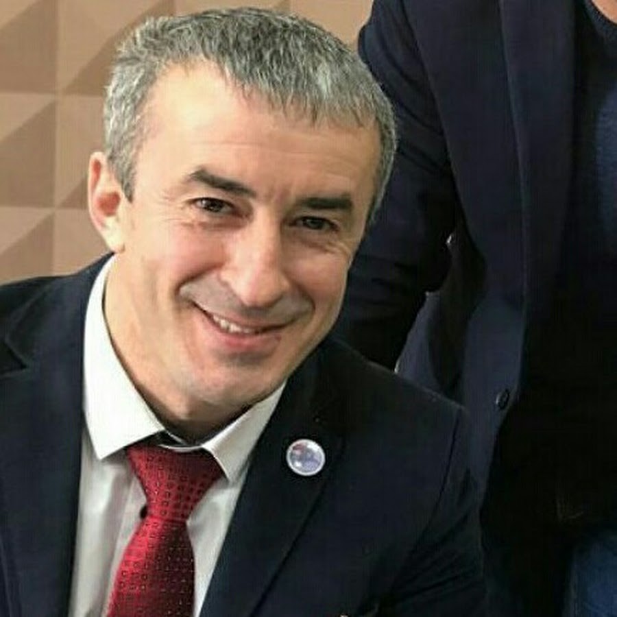 Дагестанский режиссер и певец Алихан Магомедрагимов среди добровольцев