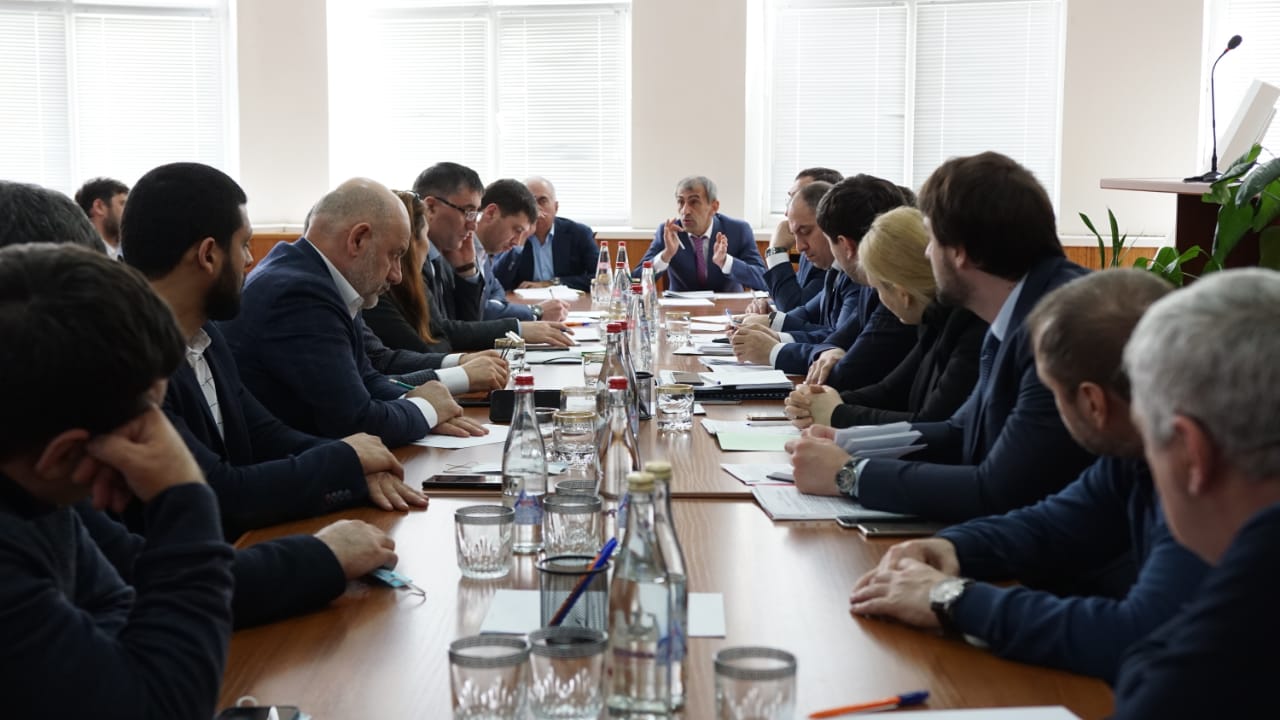 Вопросы развития ТОСЭР «Каспийск» обсудили под руководством Руслана Алиева