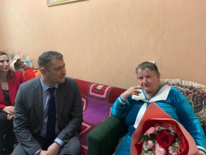Мурад Казиев посетил в Махачкале ветеранов, переживших блокаду Ленинграда