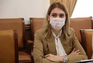 Эмилия Раджабова высказала свое мнение о сертификатах с QR-кодами