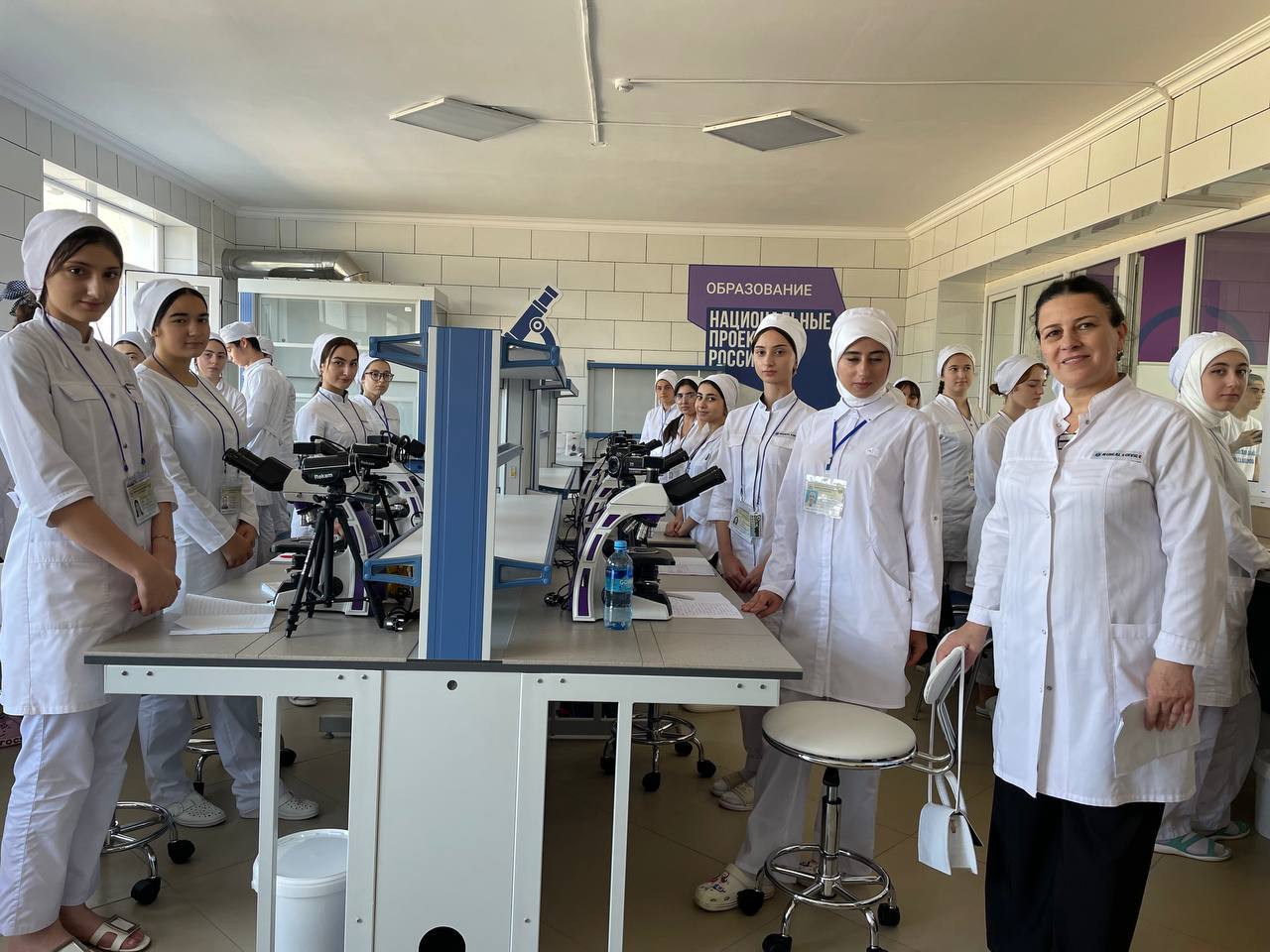 Полностью оснащённые мастерские WorldSkills открылись в Дербентском медколледже