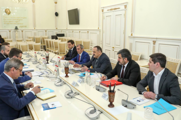 Сергей Меликов с Андреем Юмшановым провели совещание