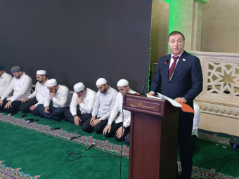 В Дагестанских Огнях открыли самую большую мечеть в Южном Дагестане