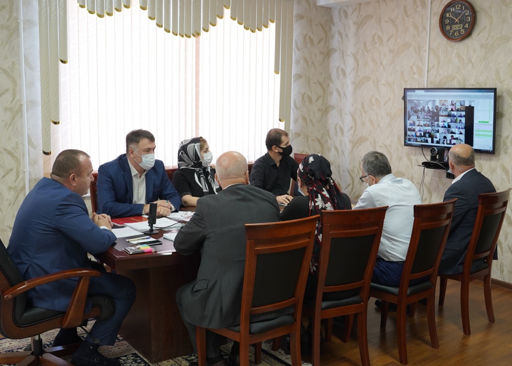 Поручено усилить работу передвижных пунктов вакцинации