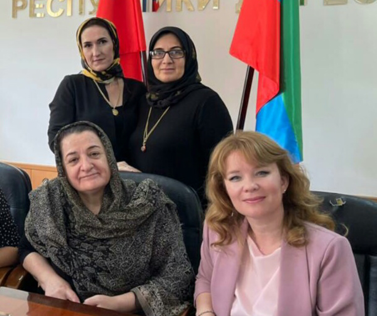 Написат Тагаева из Карабудахкентского района заняла третье место в конкурсе «Лучшая няня России»