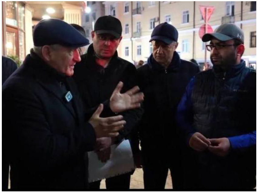 Ризван Газимагомедов проинспектировал ряд центральных улиц города и культурных объектов