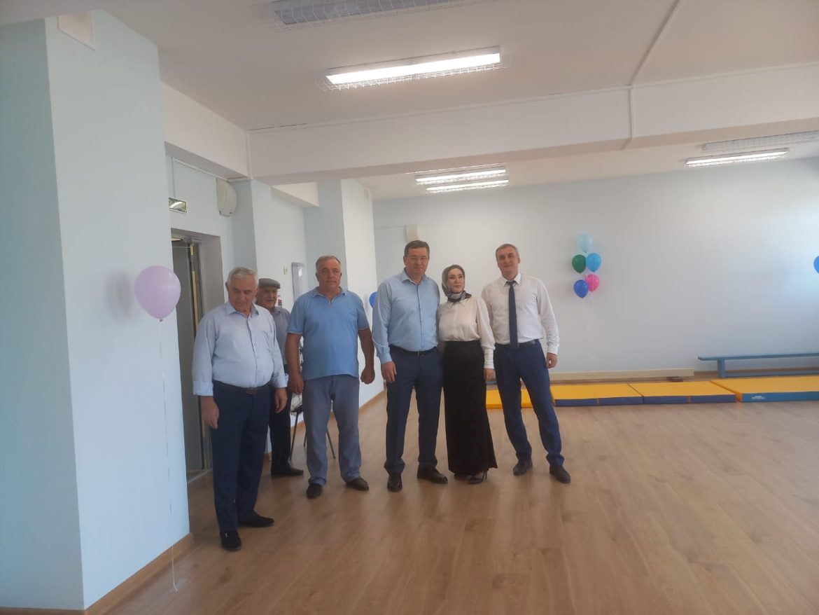 Абдуразак Джамалутдинов принял участие в открытии детсада в Карабудахкентском районе