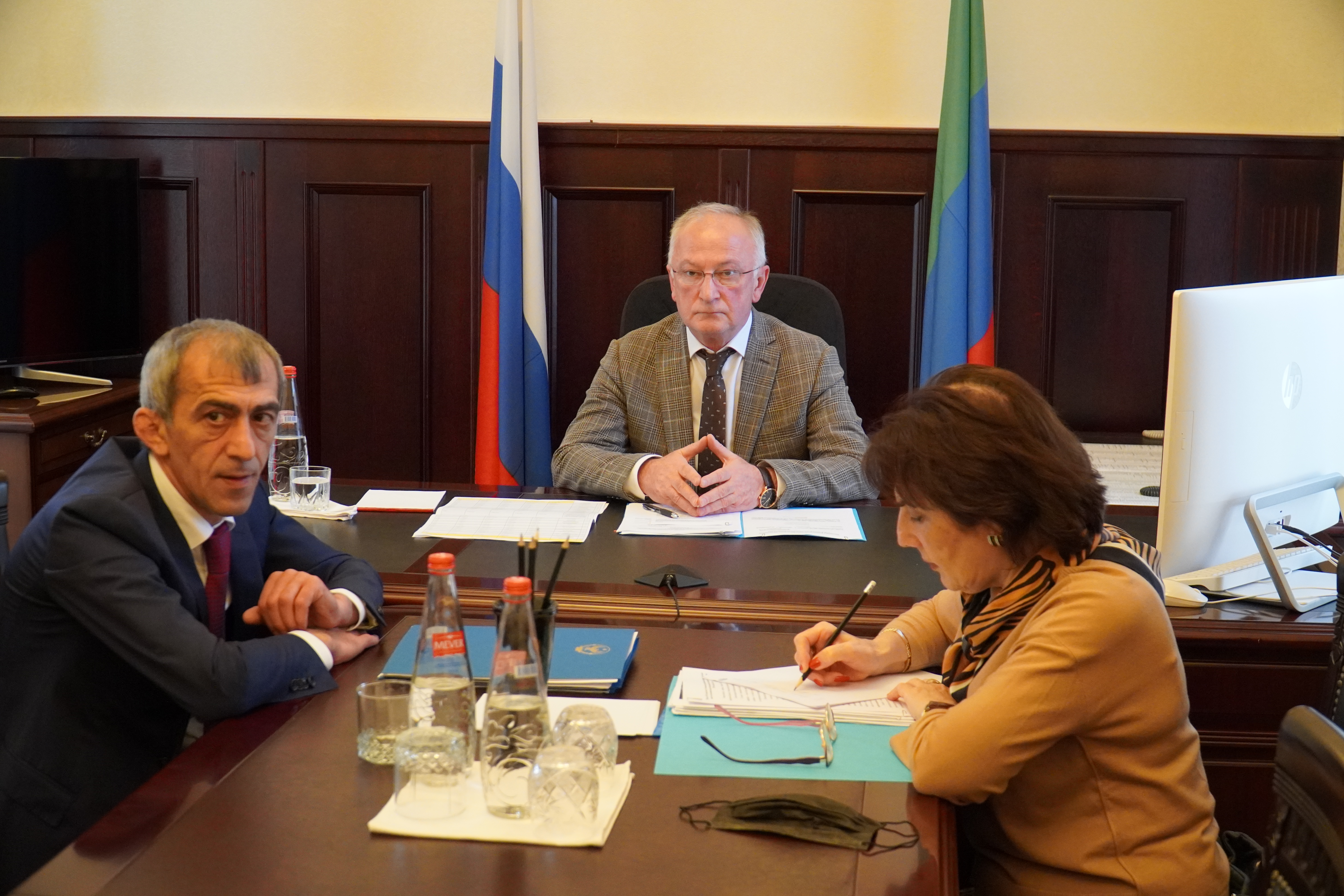 Абдулпатах Амирханов принял участие в совещании, посвященном Всероссийской переписи населения