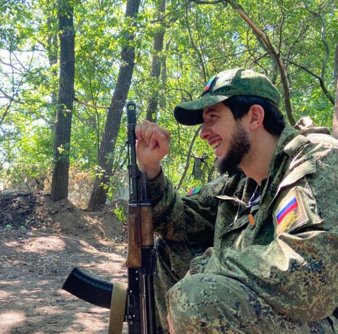 Матрос Сурхаев награжден значком и Почетной грамотой ОНФ