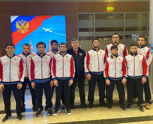 Сергей Меликов поздравил дагестанских борцов с очередной победой