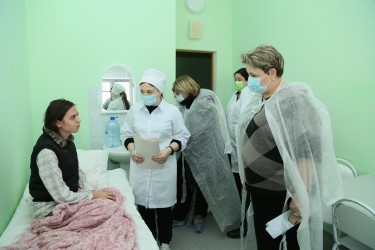 Татьяна Беляева посетила Хунзахскую центральную больницу