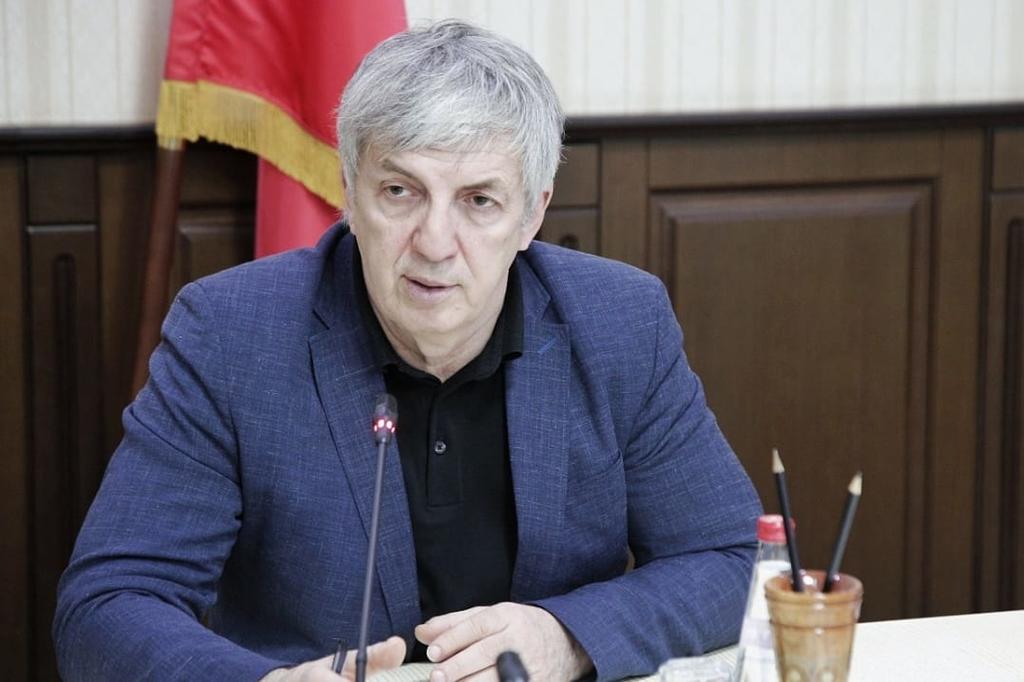 Хизри Абакаров обвиняет известного ученого-археолога во лжи