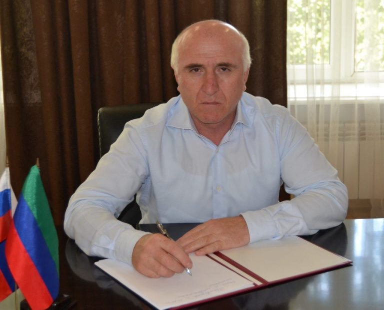 В Южно-Сухокумске не было бури, заявил глава города