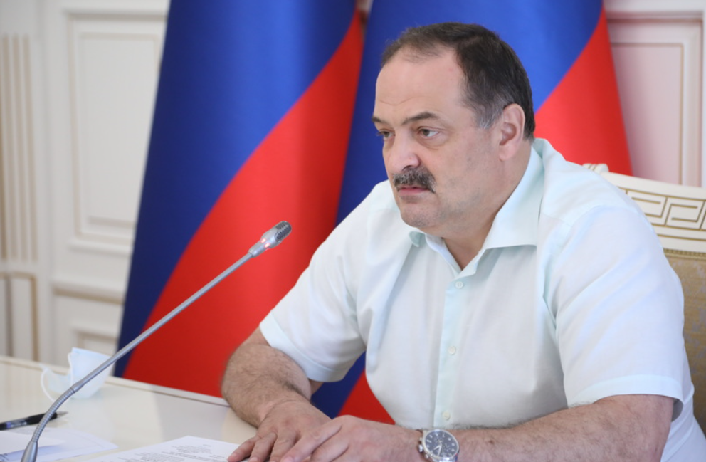 Меликов провел совещание по вопросам электросетевого комплекса и подготовки ЖКХ к осенне-зимнему периоду