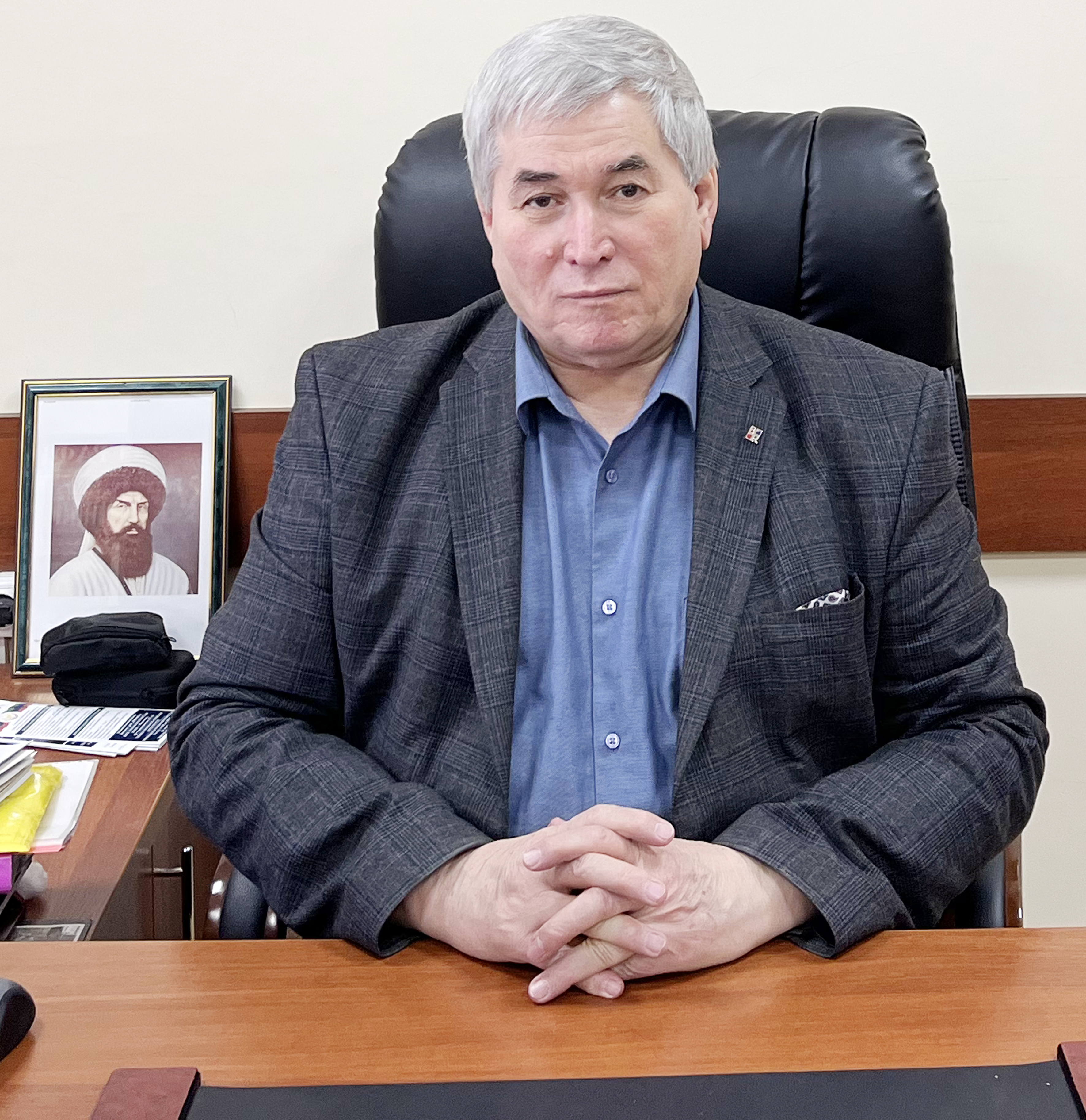 Тавлу КЪАЗАКЪБИЕВ:  «Яшлар учун дагъы да пайдалы ишлер этмеге сюемен»