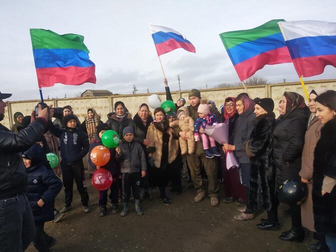 В Бабаюртовском районе тепло встретили участника СВО