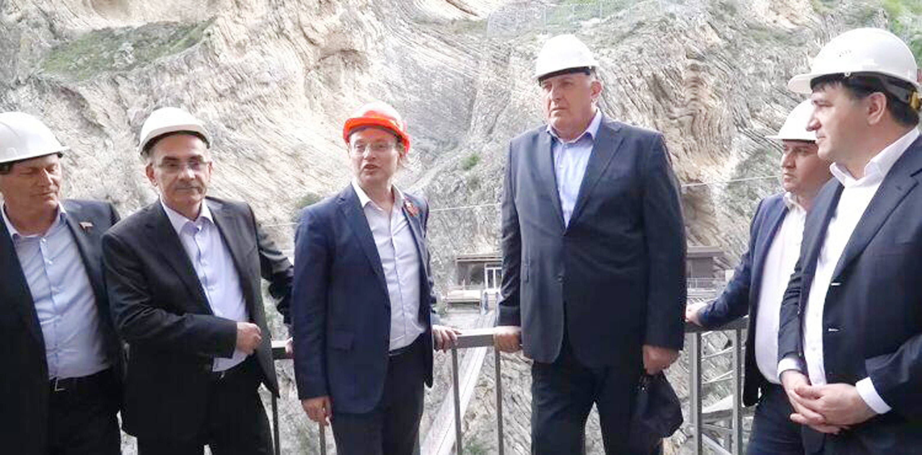 ЮРЮГЕН ЁЛ АЛАР, ТОКЪТАГЪАН ЯЛ АЛАР