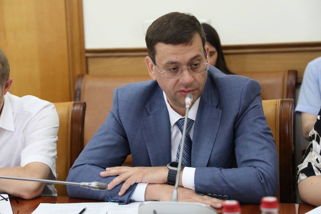 Аварийные бригады восстанавливают энергоснабжение Махачкалы