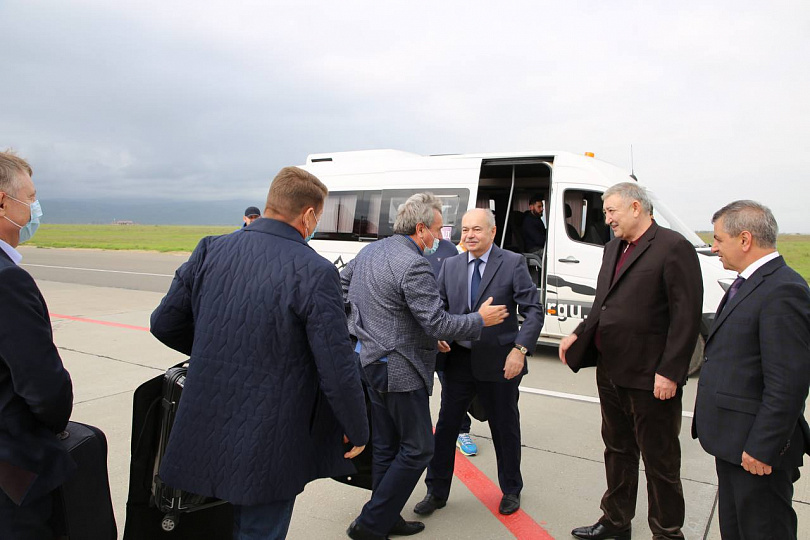 Делегация ПАО «Газпром» прибыла в Дагестан   Зарипат Магомедова