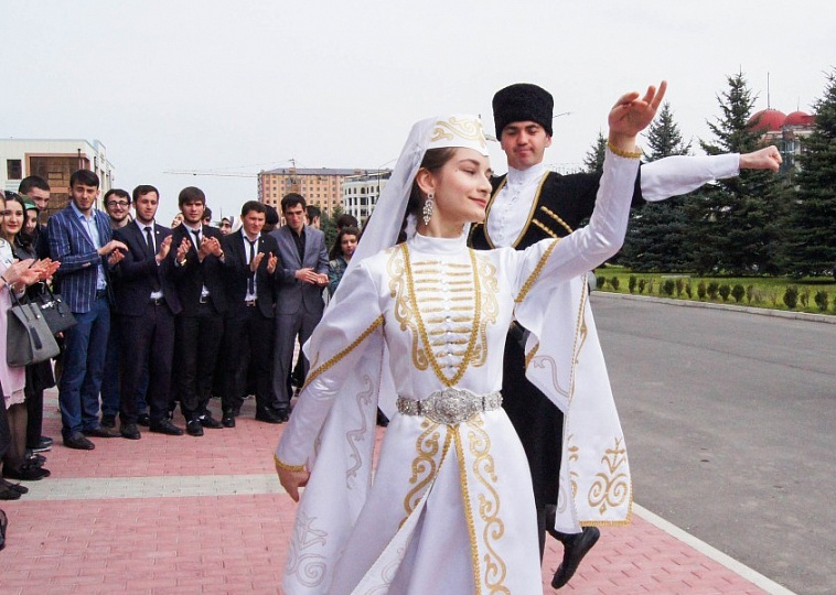 Дагестан в числе лидеров по количеству заявок на участие в «Школе кавказоведения»   Зарипат Магомедова