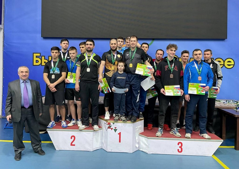 Чемпионат СКФО по настольному теннису выиграла мужская сборная Дагестана Диана Муталибова
