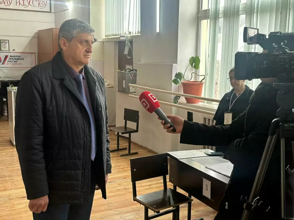 Алексей Гасанов принял участие в голосовании на выборах
