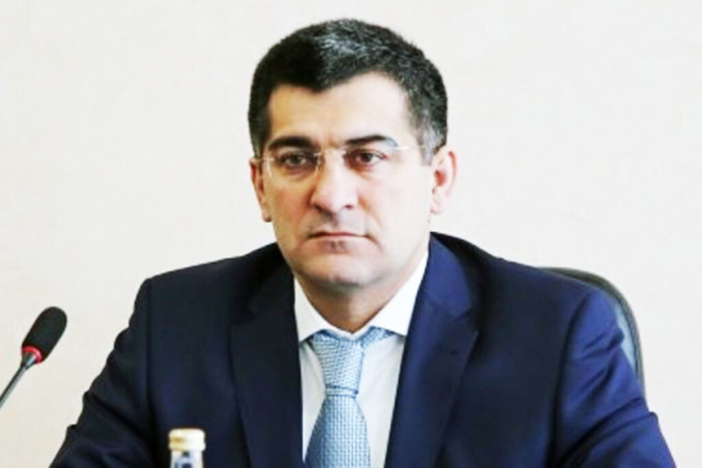«Мал айландырывну ёллары кёп…»